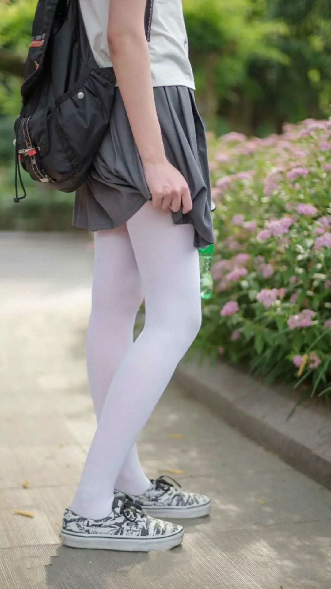 勒沃库森锋线火力全开稳居积分榜前列,勒沃库森首发