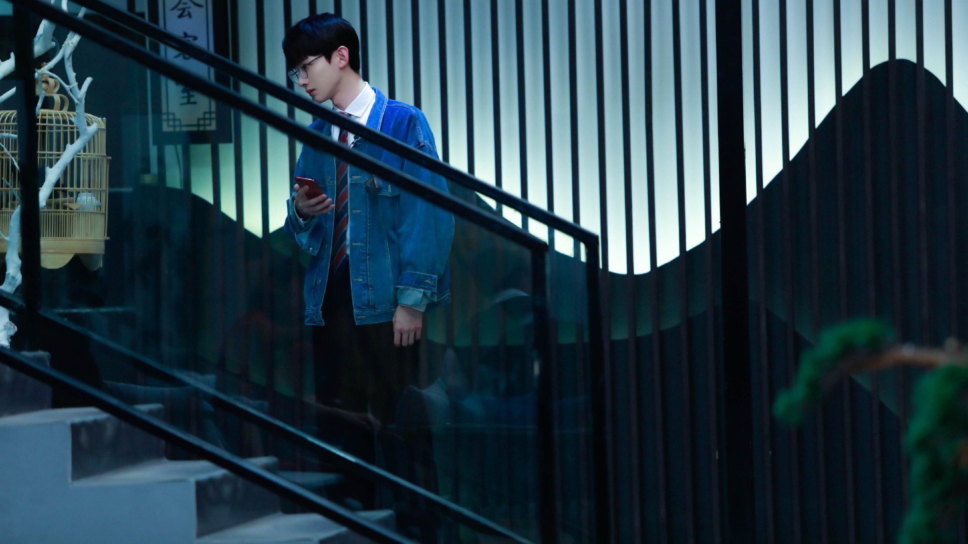 女子篮球注重培养控球后卫发展战术核心,篮球后卫控球训练